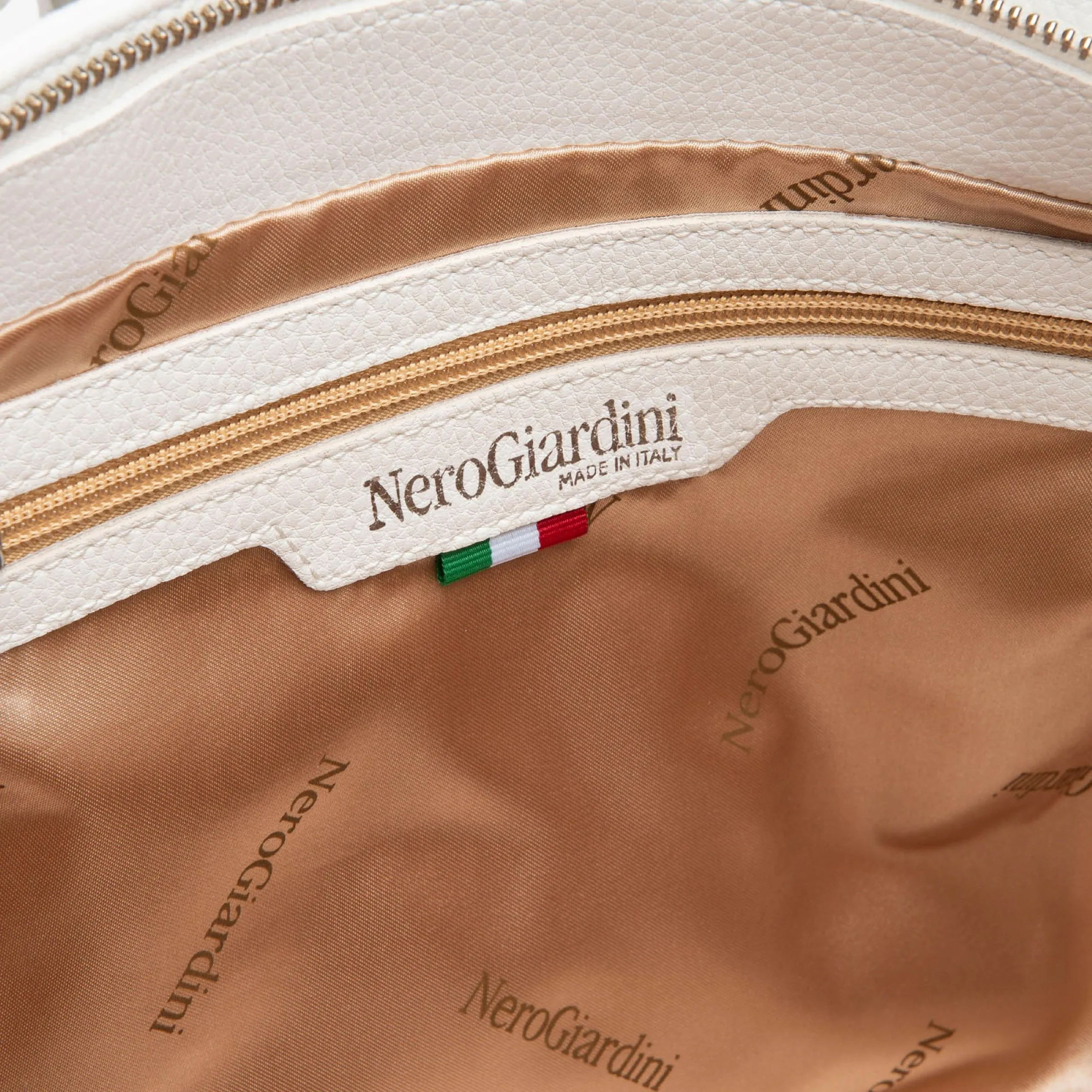 -----NeroGiardini -----Borsa donna a mano ----