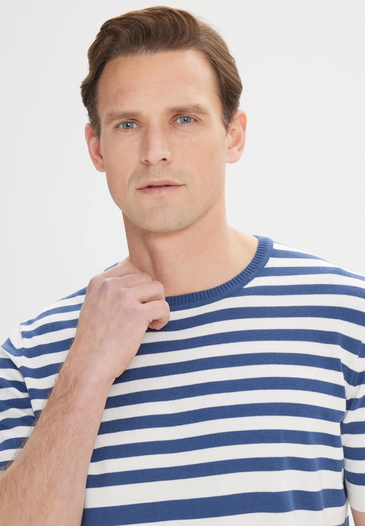 O COLLAR - T-shirt con stampa